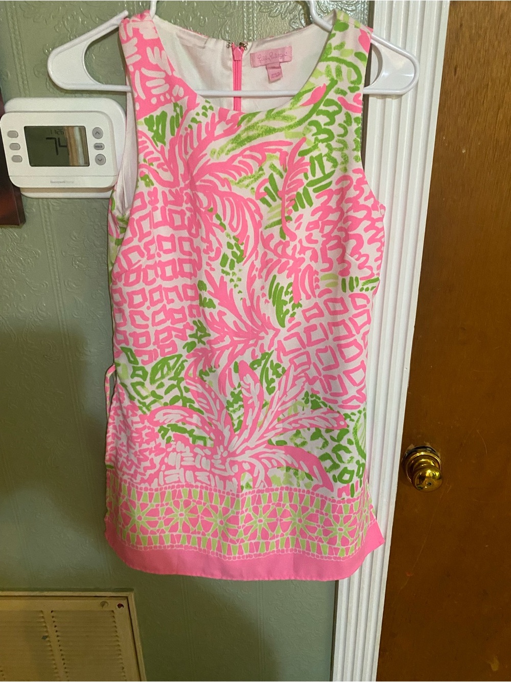 This is a sleeveless Lilly pulitzer